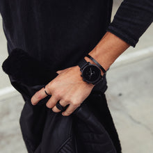 Load image into Gallery viewer, Minimal Flat Cuff Black
